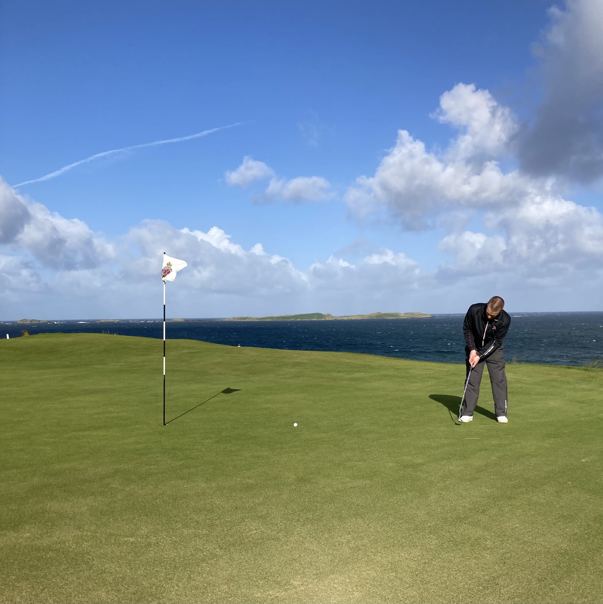 Ross MacLeod Putting - PGA Professional Ross MacLeod