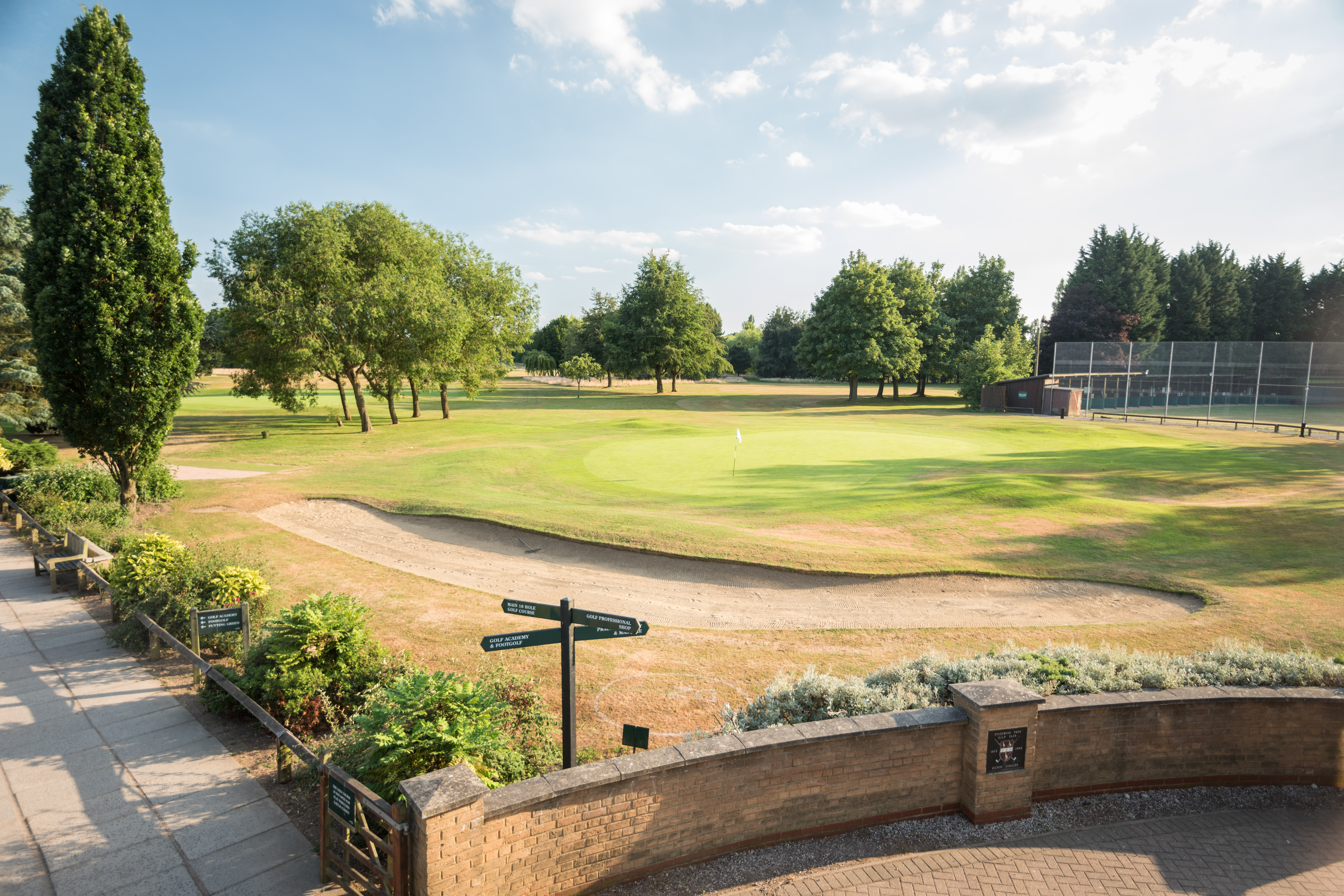 Stockwood Park Golf Centre - PGA Professional Mark Sibley